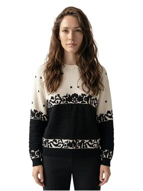 Suzy Shier Cream and Black Patterned Crewneck Sweater